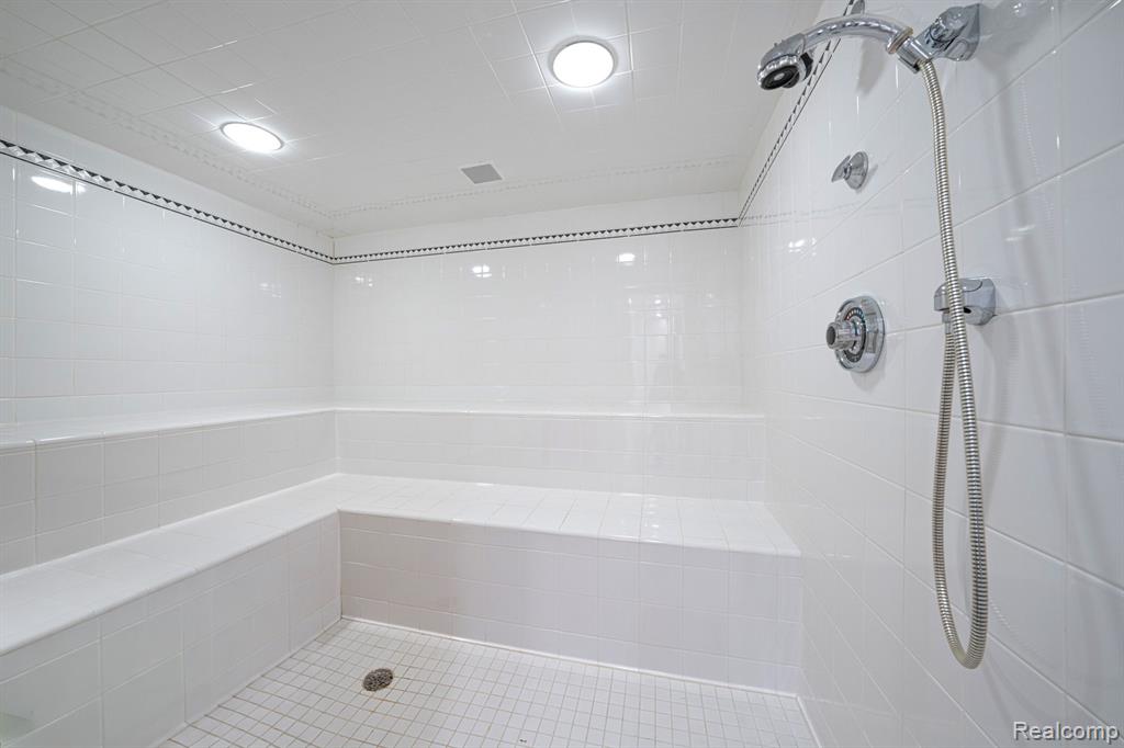 1744 Heron Ridge Drive, Bloomfield Hills, MI, 48302