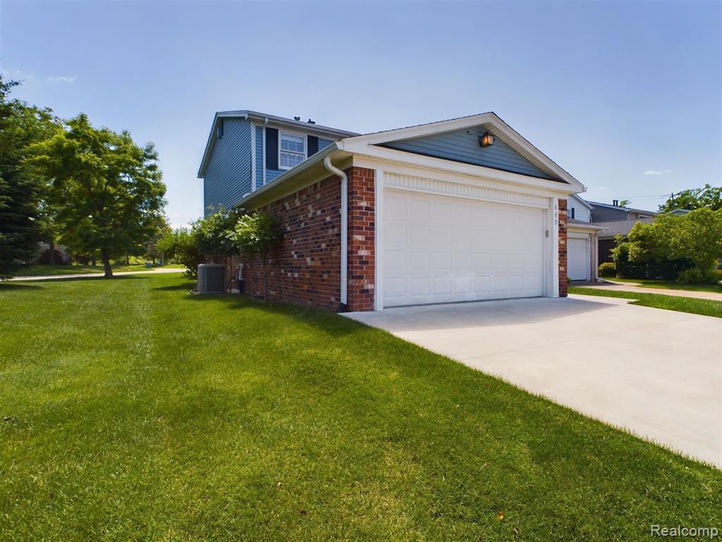 440 Lockmoor Court, Grand Blanc, MI 48439 — Photo 27