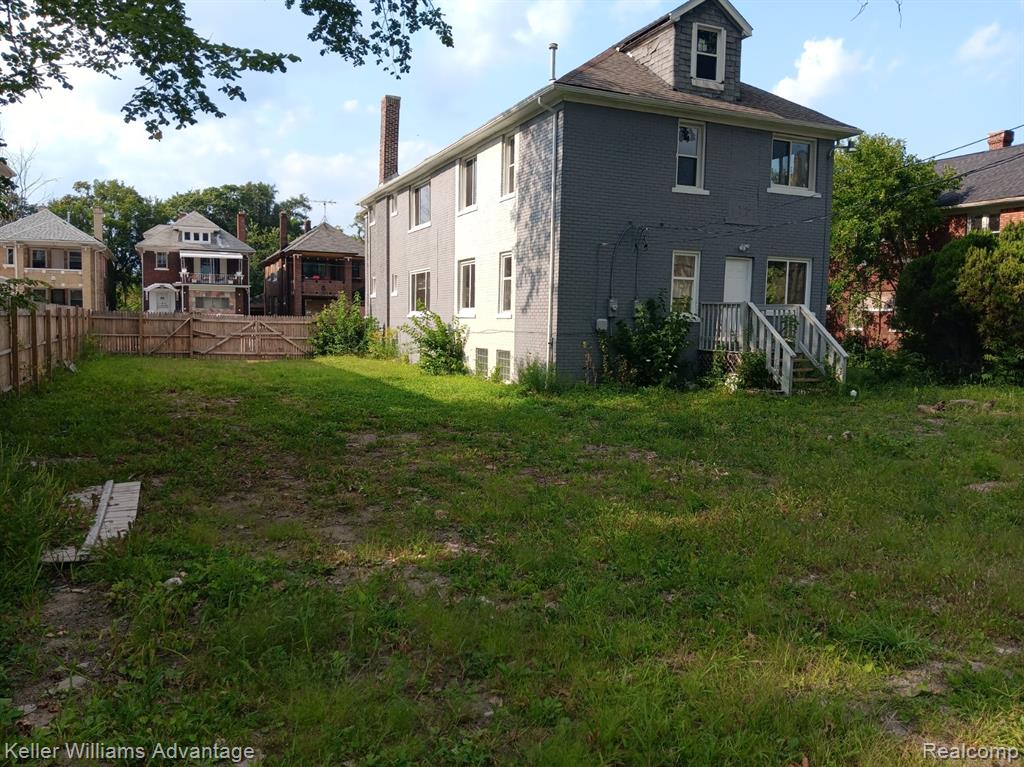 1975 Gladstone Street, Detroit, MI 48206 — Photo 11