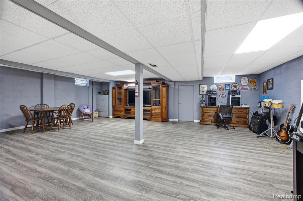 8025 Fieldcrest Drive, Brighton, MI 48116 — Photo 25