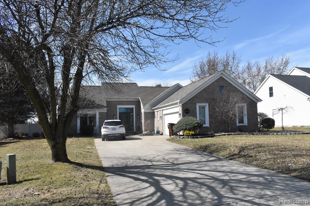 810 CARRINGTON Boulevard, Monroe, MI 48161 — front exterior