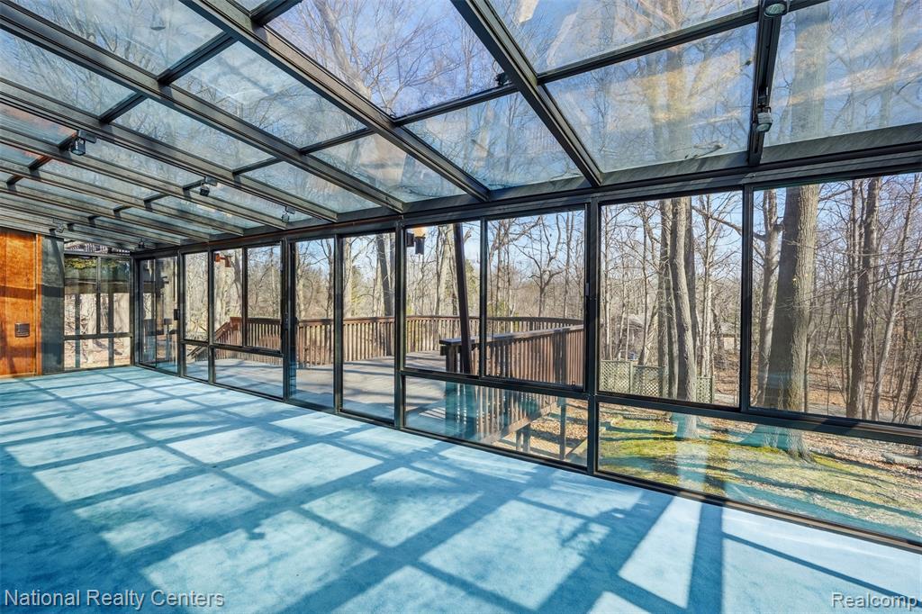 4710 Cove Road, West Bloomfield, MI 48323 — Photo 58