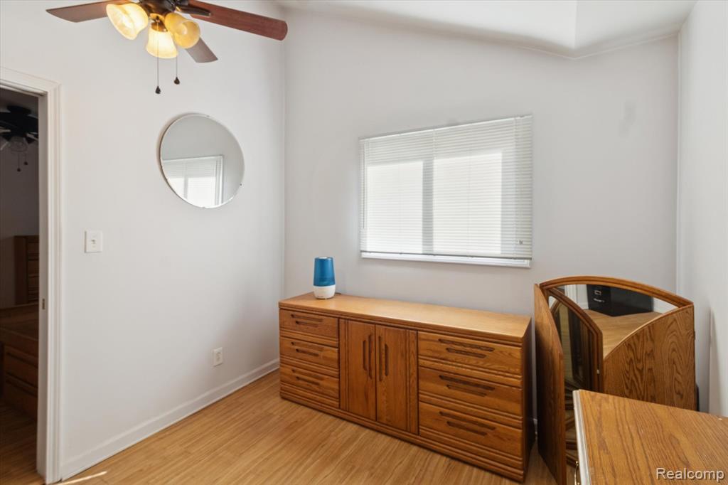 639 N Harvey Street, Westland, MI — Photo 23