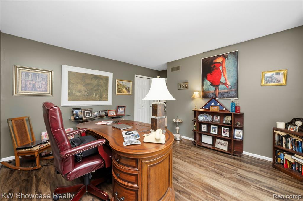 6144 Venice Drive, Commerce Twp, MI 48382 — Photo 41