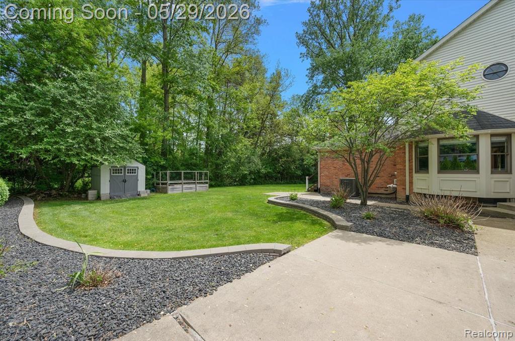 46501 Pickford Street, Northville, MI 48168 — Photo 8