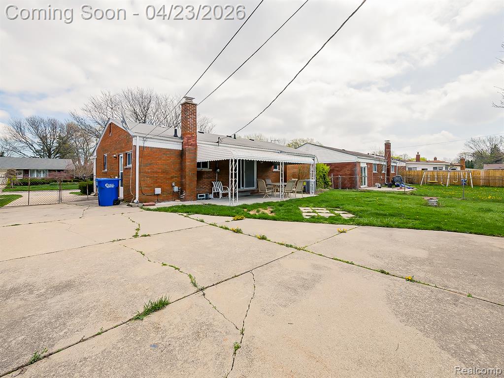 26177 Cunningham Drive, Warren, MI 48091 — Photo 24