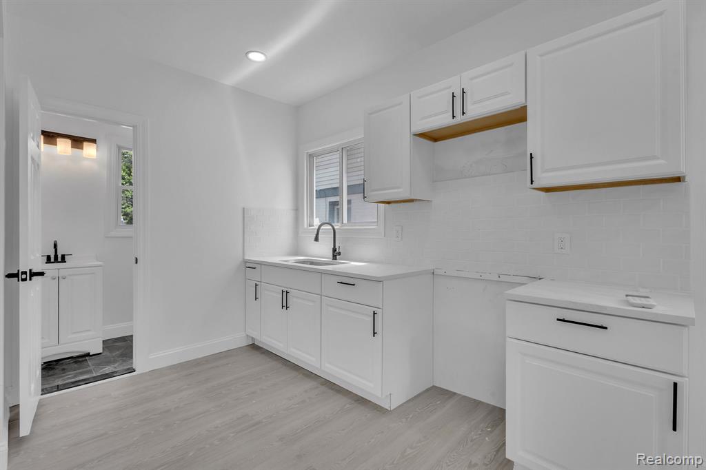 9158 Steel Street, Detroit, MI 48228 — Photo 14