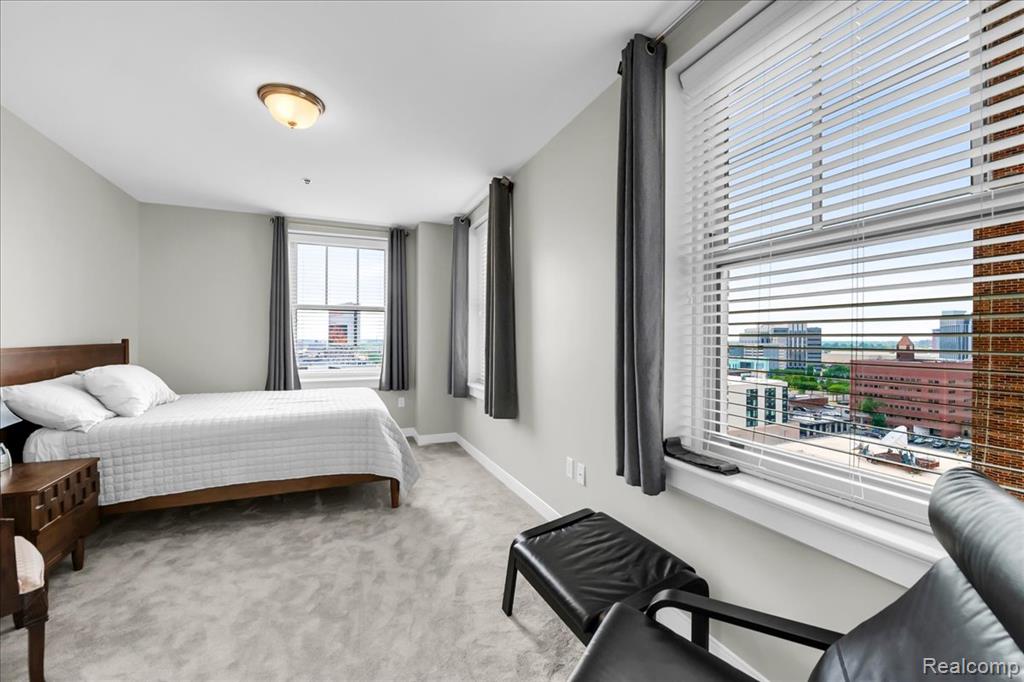 525 W LAFAYETTE Boulevard - Photo 4
