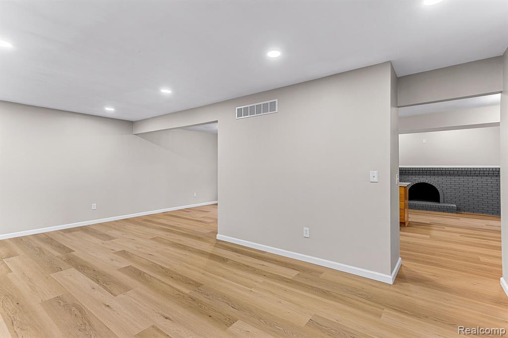 41639 METALINE Drive, Canton, MI 48187 — Photo 19