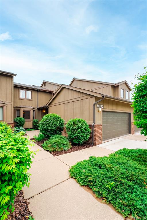 9892 Hawthorne Glen Drive, Grosse Ile, MI 48138 — Photo 35