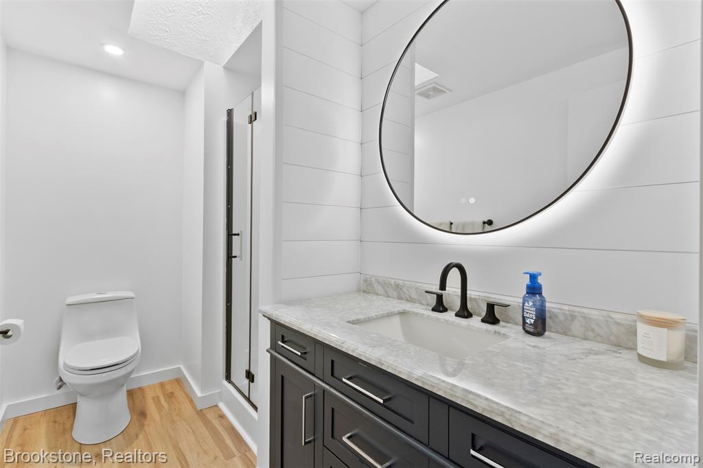 468 Woodstone Road, Waterford, MI 48327 — Photo 17