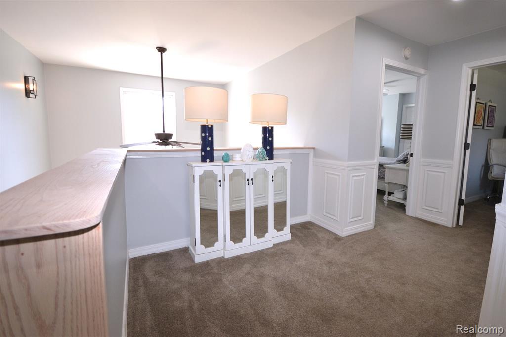 4072 W MAPLE Road, Wixom, MI — Photo 34