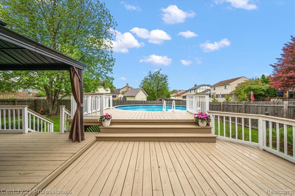 43587 Petrucci Drive, Clinton Twp, MI 48038 — Photo 41