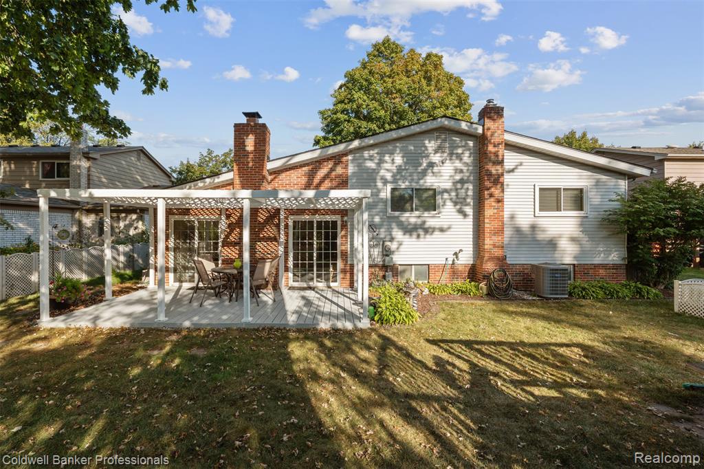 829 Glenulline Drive, Canton, MI 48187 — Photo 33