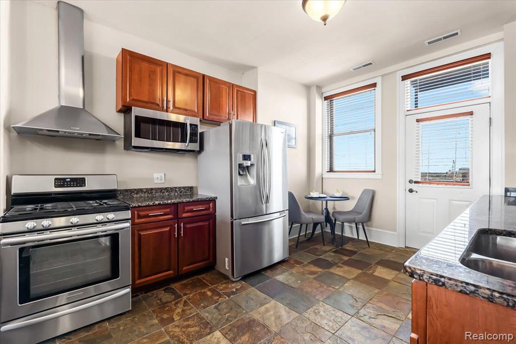 2900 E JEFFERSON Avenue S, 60-B8, Detroit, MI 48207 — Photo 16