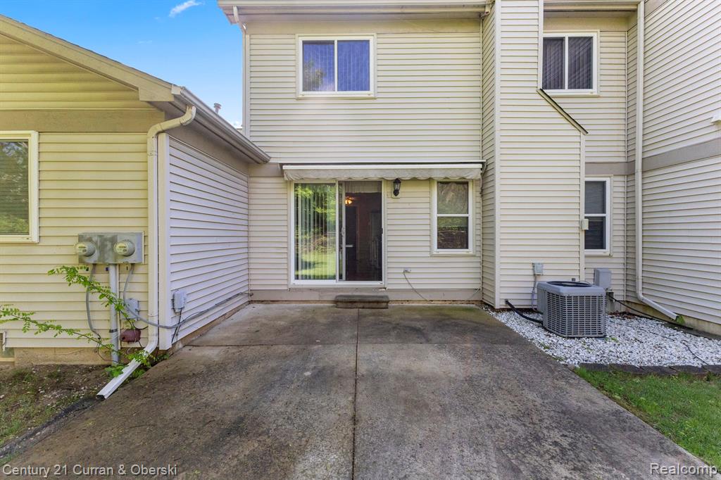6541 DEERHURST Drive, Westland, MI — Photo 37