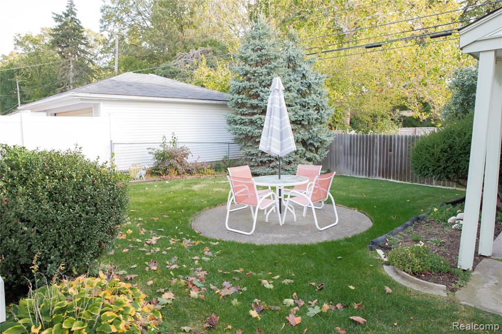 9807 Seavitt Drive, Allen Park, MI 48101 — Photo 26
