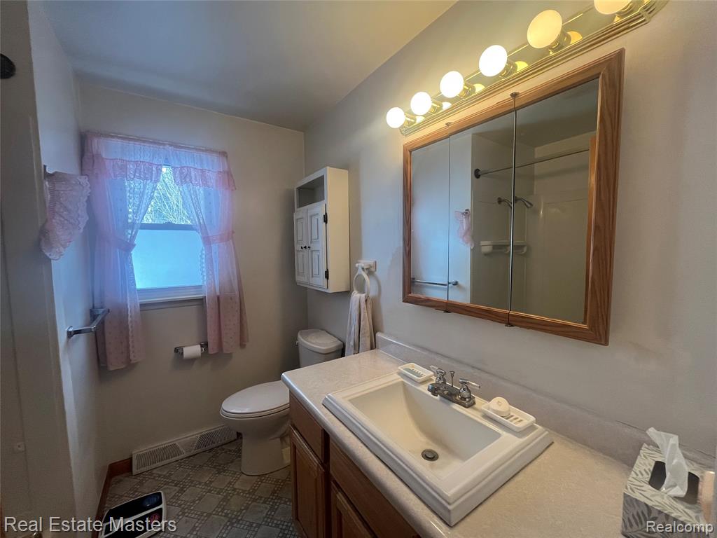 4291 Parker Road, Fort Gratiot, MI 48059 — Photo 8
