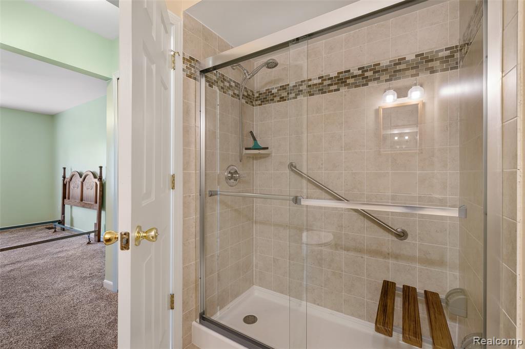 53171 Pineridge Drive, Chesterfield, MI — Photo 20