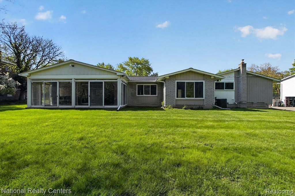 21730 Riverview Drive, Beverly Hills, MI 48025 — Photo 46
