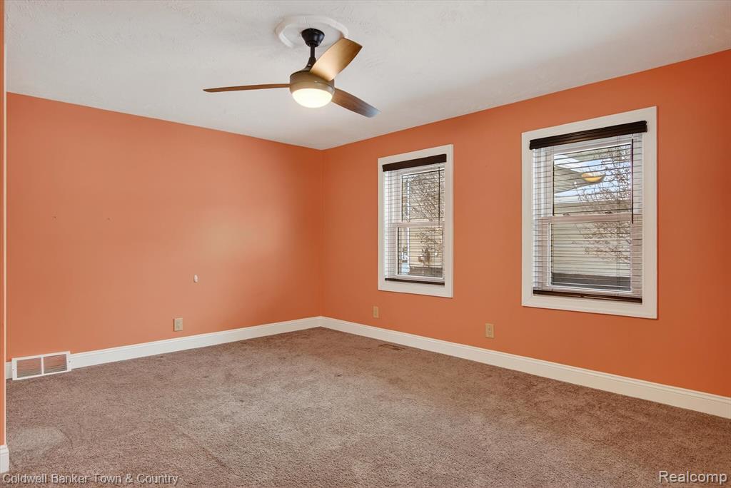 415 Putnam Street, Pinckney, MI 48169 — Photo 17