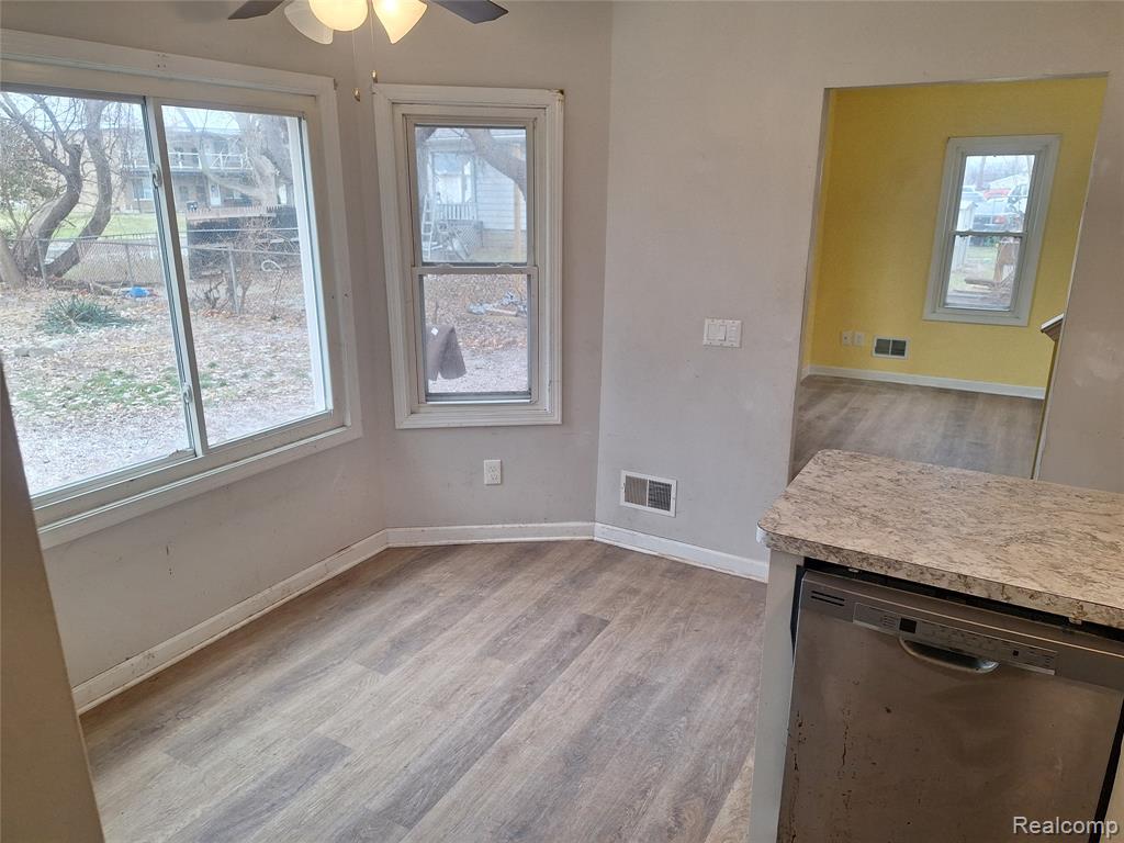 31700 Linden, Fraser, MI 48026 — Photo 20