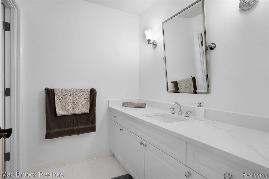 3185 Saint James Court, Oakland, MI 48306 — Photo 41