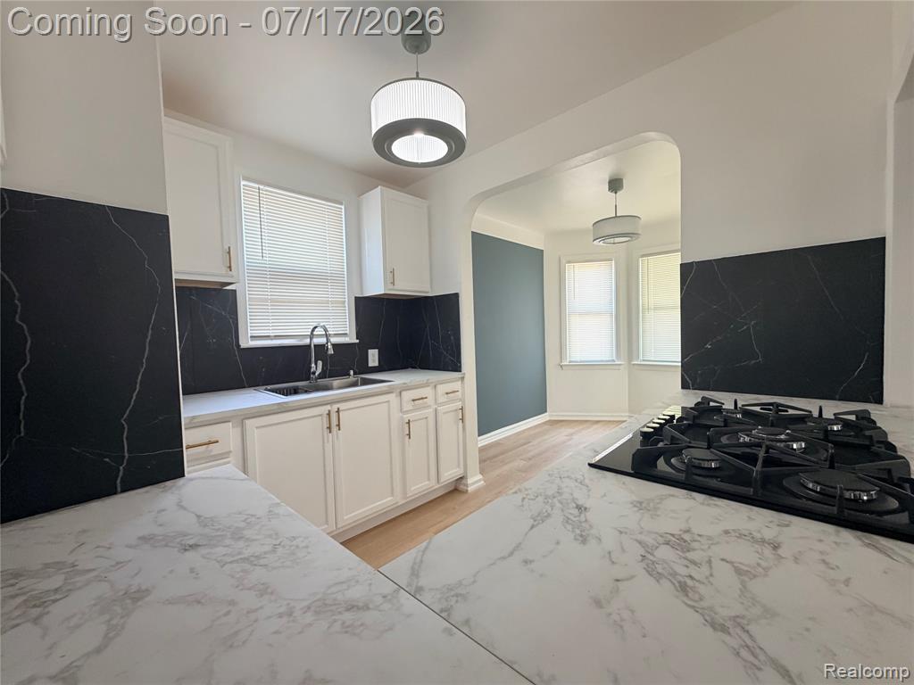 9176 Winthrop Street, Detroit, MI 48228 — Photo 4