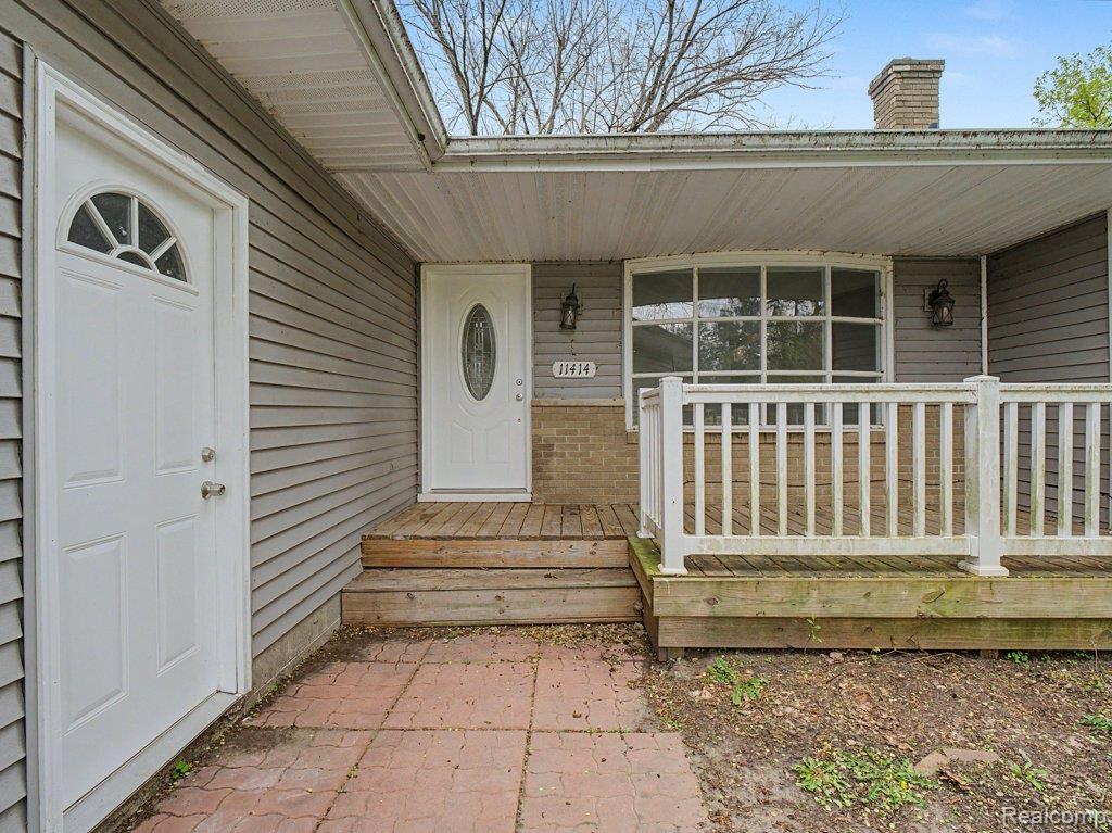 11414 N Lewis Road, Clio, MI 48420 — Photo 2