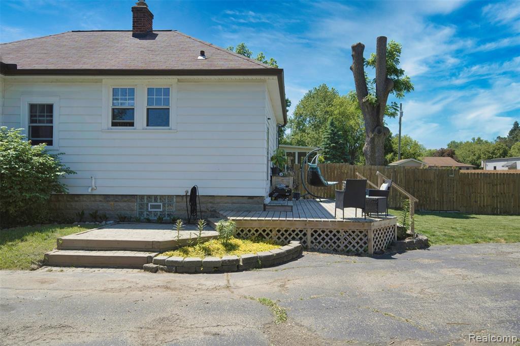 2700 Hallman Avenue, Waterford, MI 48328 — Photo 8