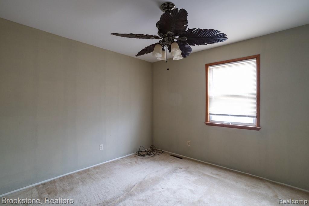 855 Illinois Street, Marysville, MI 48040 — Photo 18
