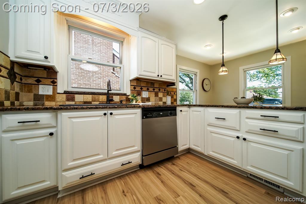 8076 Winona Avenue, Allen Park, MI 48101 — Photo 19