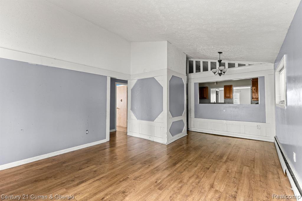 80 E MAHAN Avenue, Hazel Park, MI 48030 — Photo 4