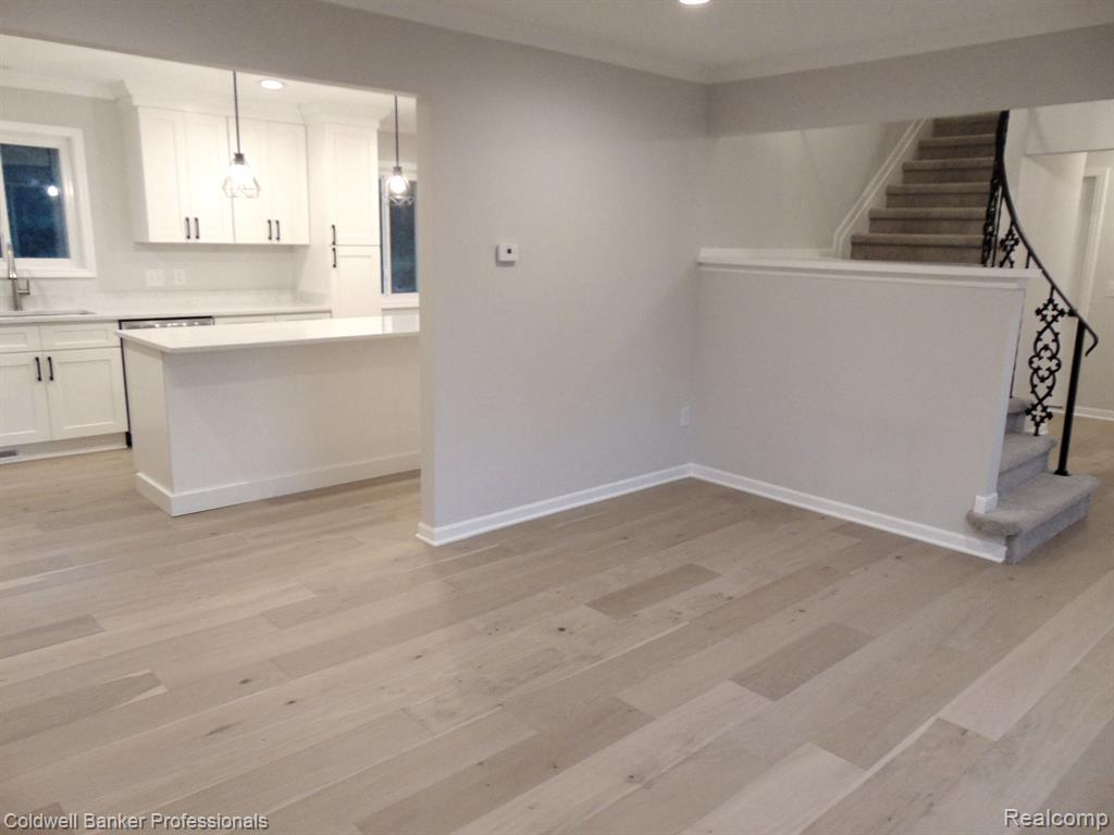 5283 Shrewsbury Drive, Troy, MI 48085 — Photo 9