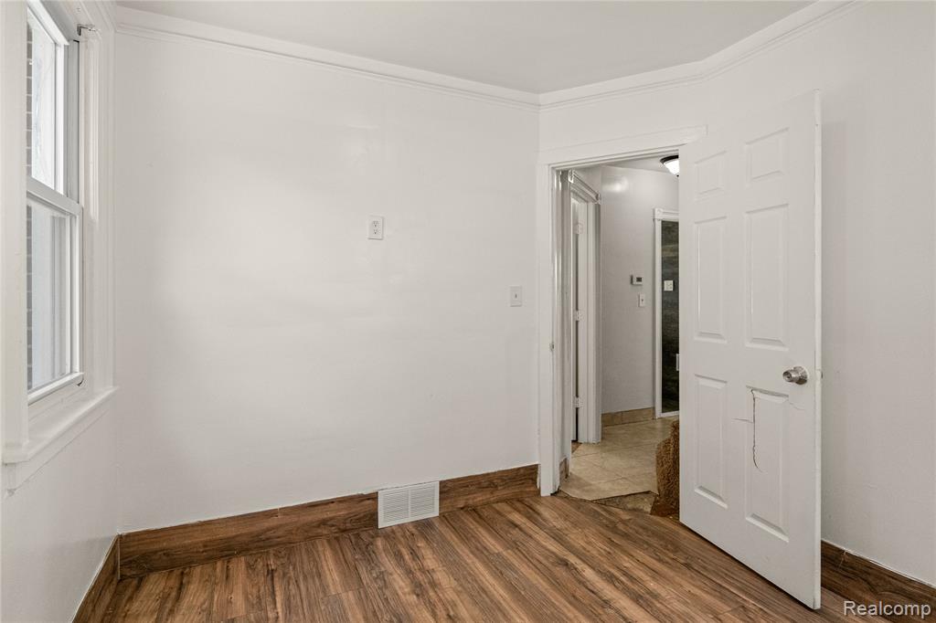 5061 Curtis Street, Dearborn, MI 48126 — Photo 15