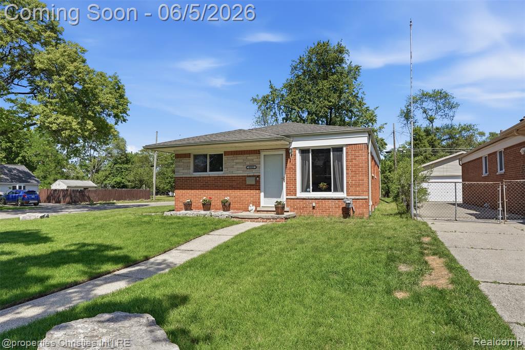 8982 Beatrice Street, Livonia, MI 48150 — Photo 2
