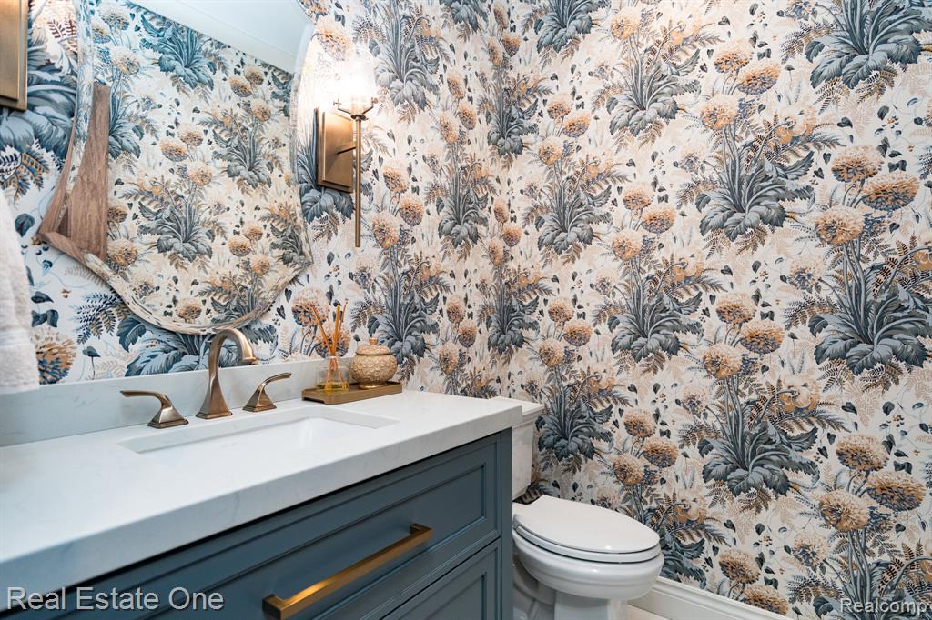 5525 Avington Parkway, Clarkston, MI 48348 — Photo 24