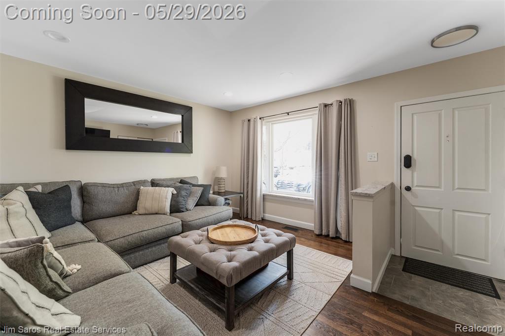 22801 Lake Boulevard, Saint Clair Shores, MI 48082 — Photo 3
