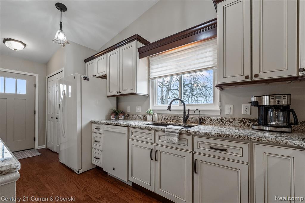 62401 Raleigh Court, 1, South Lyon, MI 48178 — Photo 19
