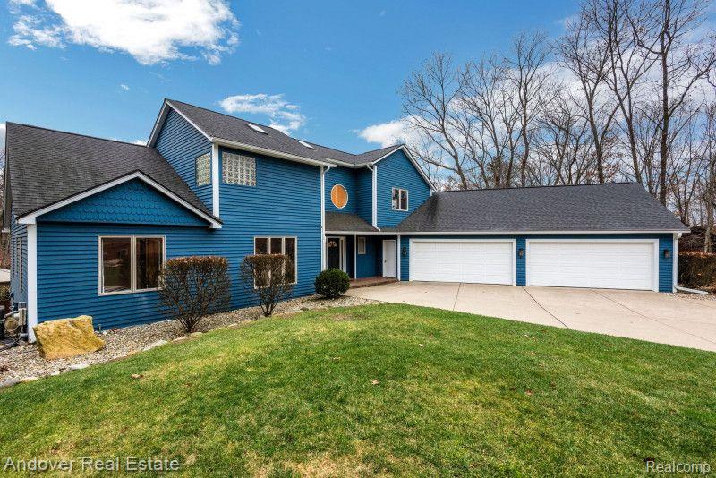 9581 AUTUMNWOOD Circle, Kalamazoo, MI 49009 — front exterior