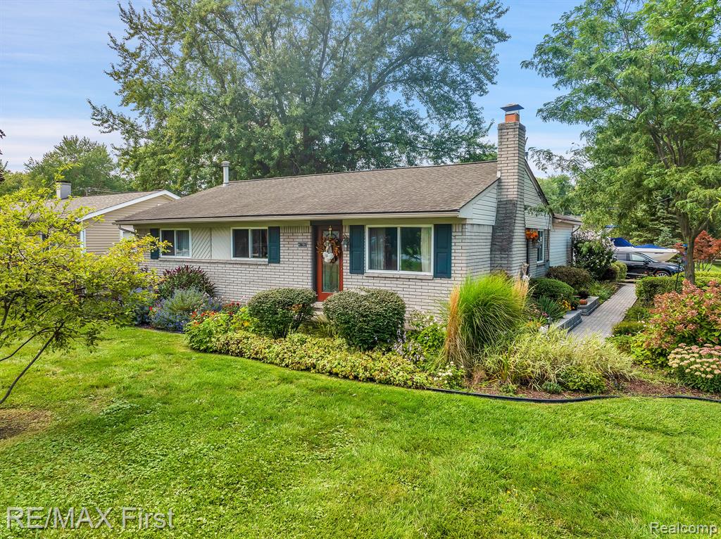 47787 JEFFERSON Avenue, Chesterfield, MI 48047 — front exterior