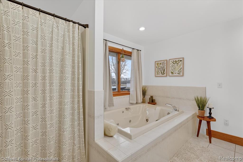 10310 Sharp Road, Swartz Creek, MI 48473 — Photo 17