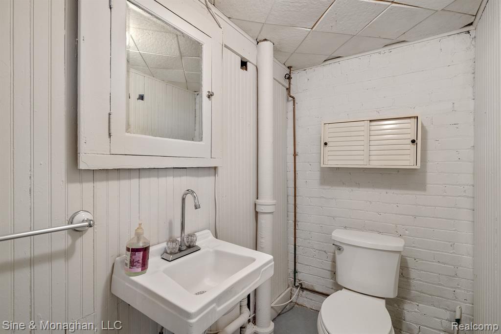 797 WASHINGTON Road, Grosse Pointe, MI 48230 — Photo 39