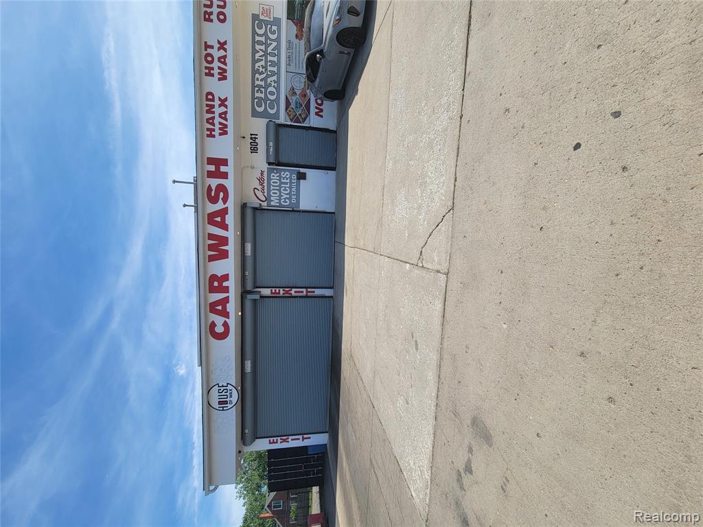 16041 W 7 Mile Road - Photo 2