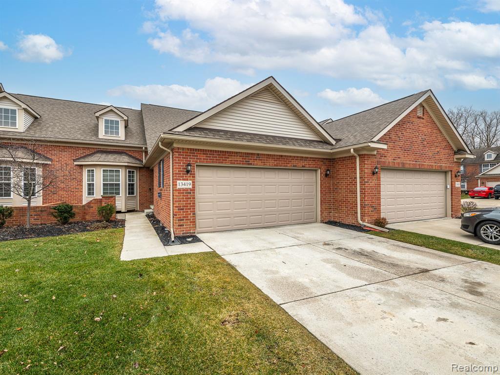 13419 Shire Lane, Southgate, MI 48195 — front exterior
