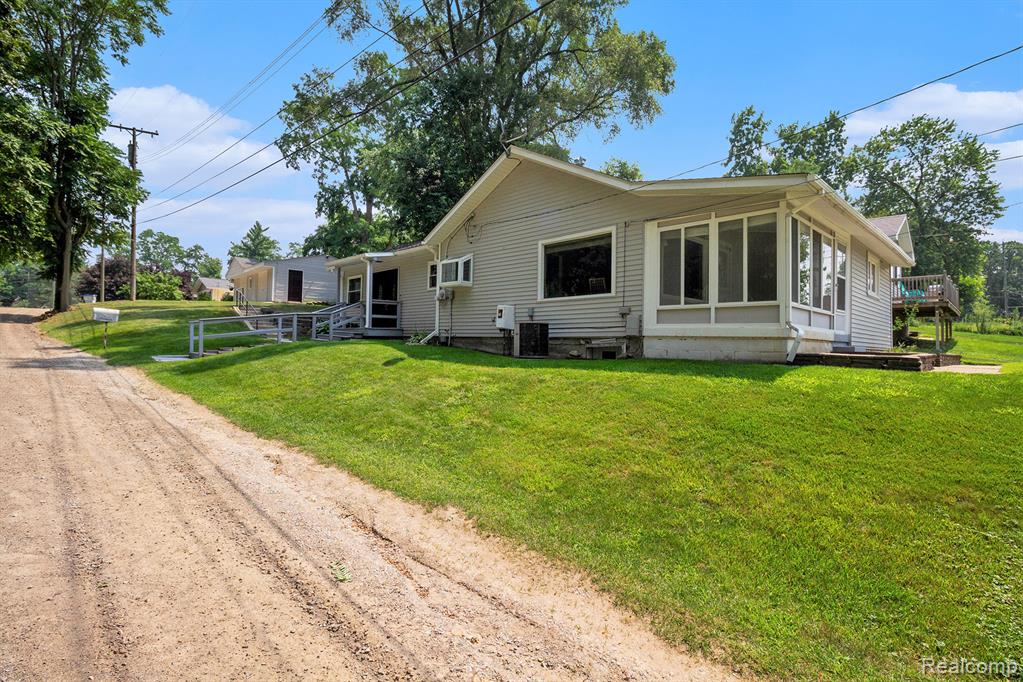 5905 Fonda Lake Drive, Brighton, MI 48116 — Photo 24