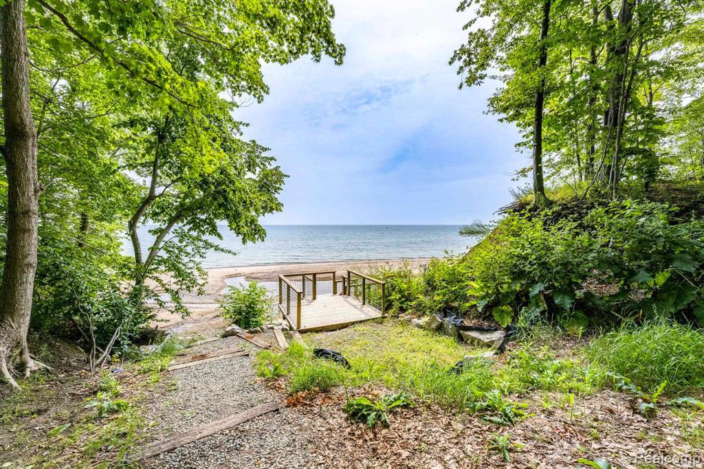 5115 Lakeshore Road, Lexington, MI 48450 — Photo 37