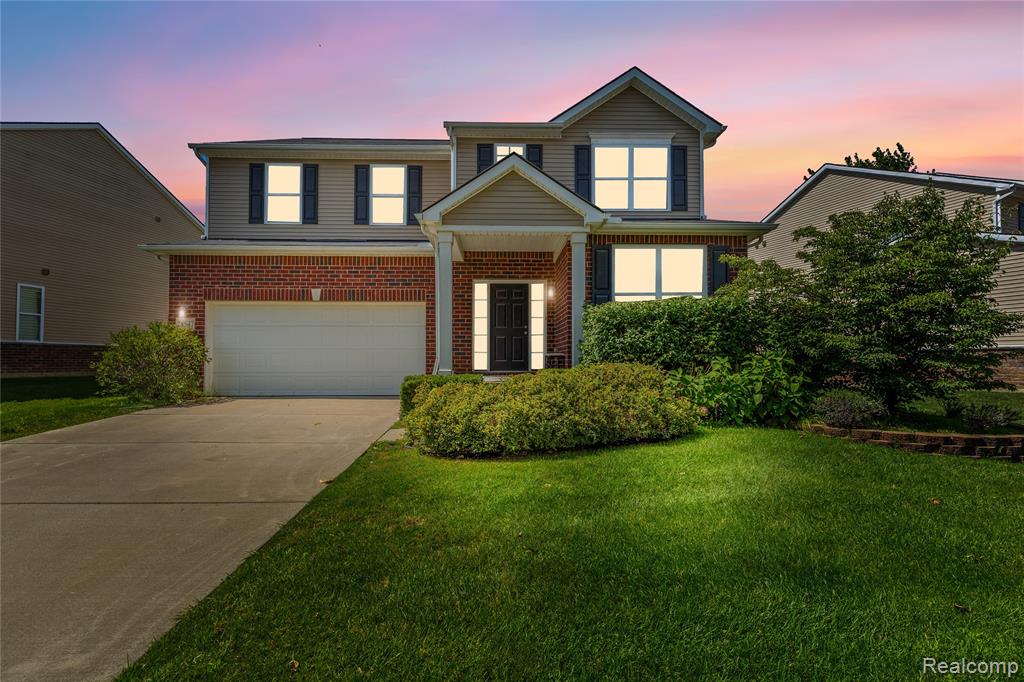 28547 Oakmonte Circle E, New Hudson, MI 48165 — front exterior