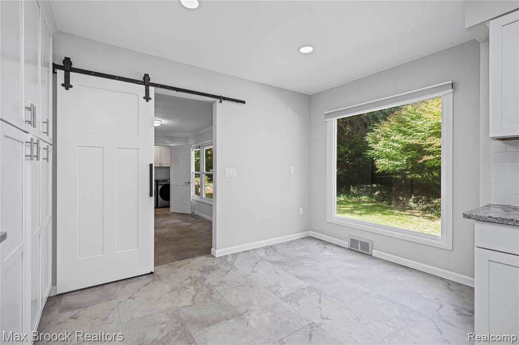 2601 Lamplighter Lane, Bloomfield Hills, MI 48304 — Photo 27