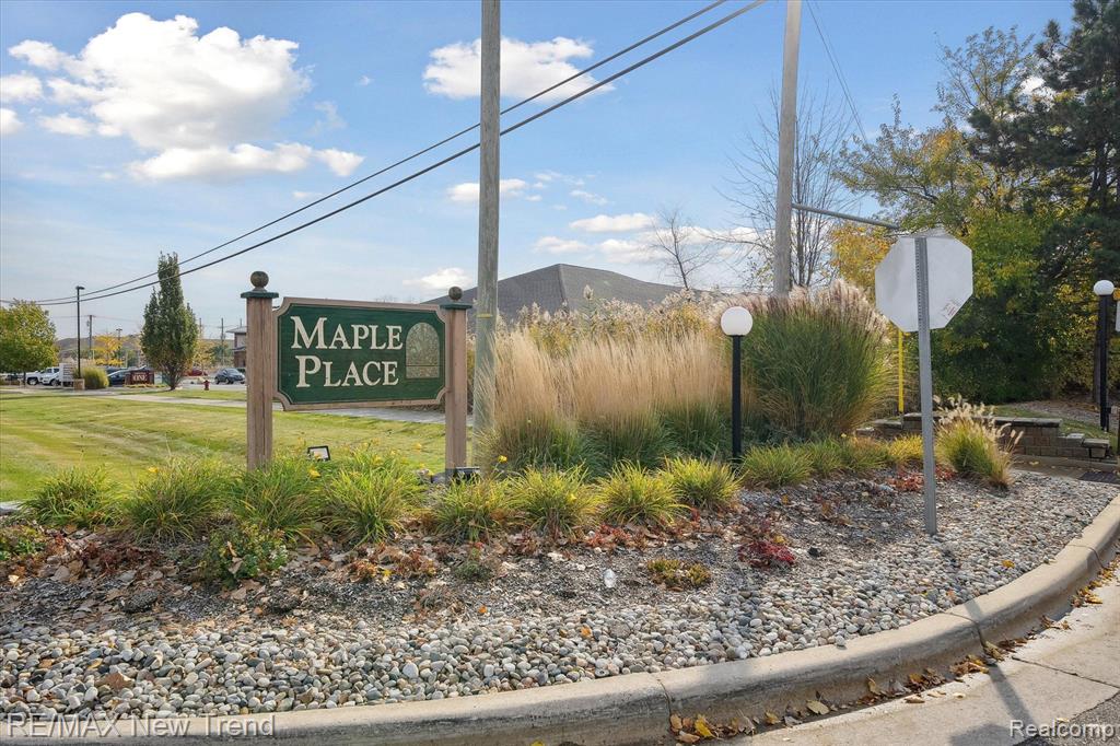 6602 MAPLE LAKES Drive, West Bloomfield, MI — Photo 40